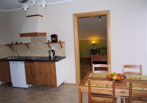 APARTAMENTY (nr 7)