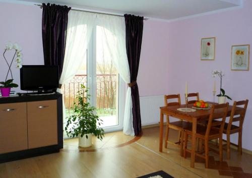 APARTAMENTY (nr 9)